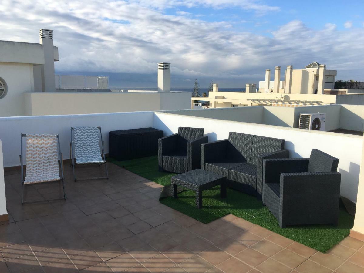 Appartamento Apartamento Ático a 50 metros de la playa Will Rincón de la Victoria Esterno foto